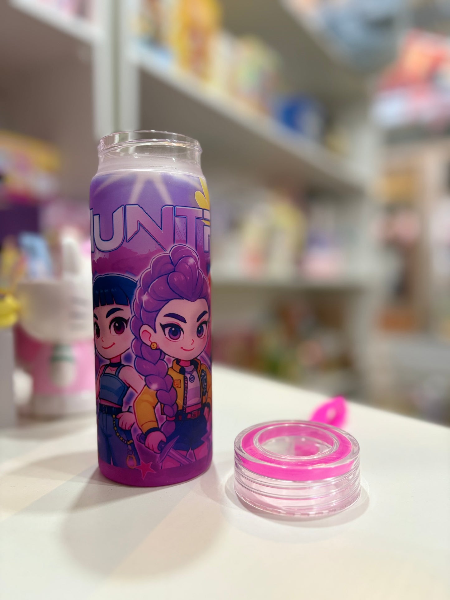 Botella de vidrio “Guerreras del K-pop”