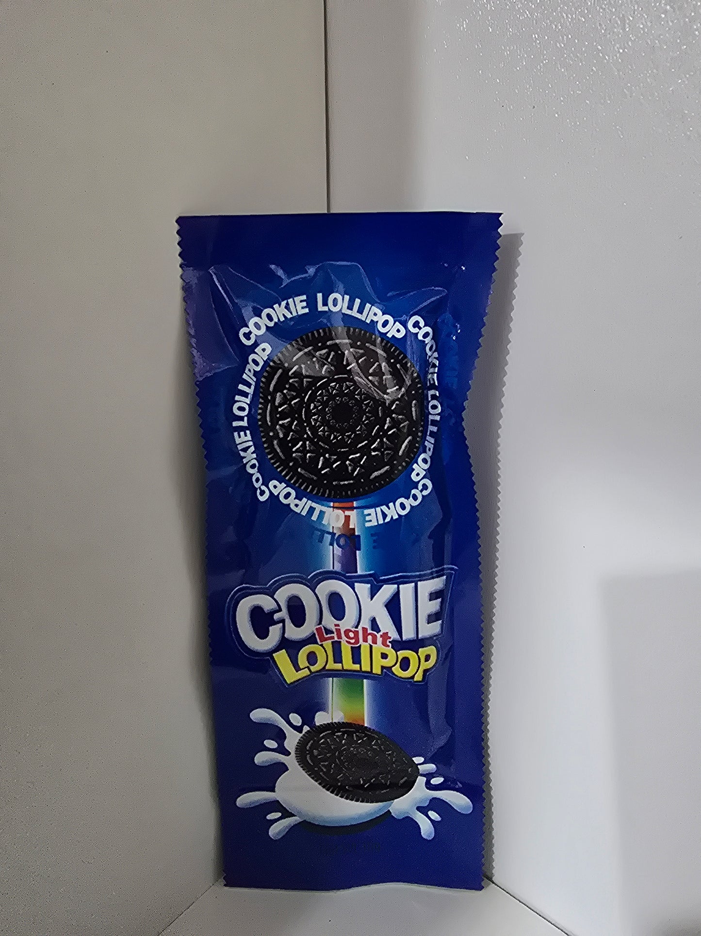 Paleta Oreo con pasito fluorecente