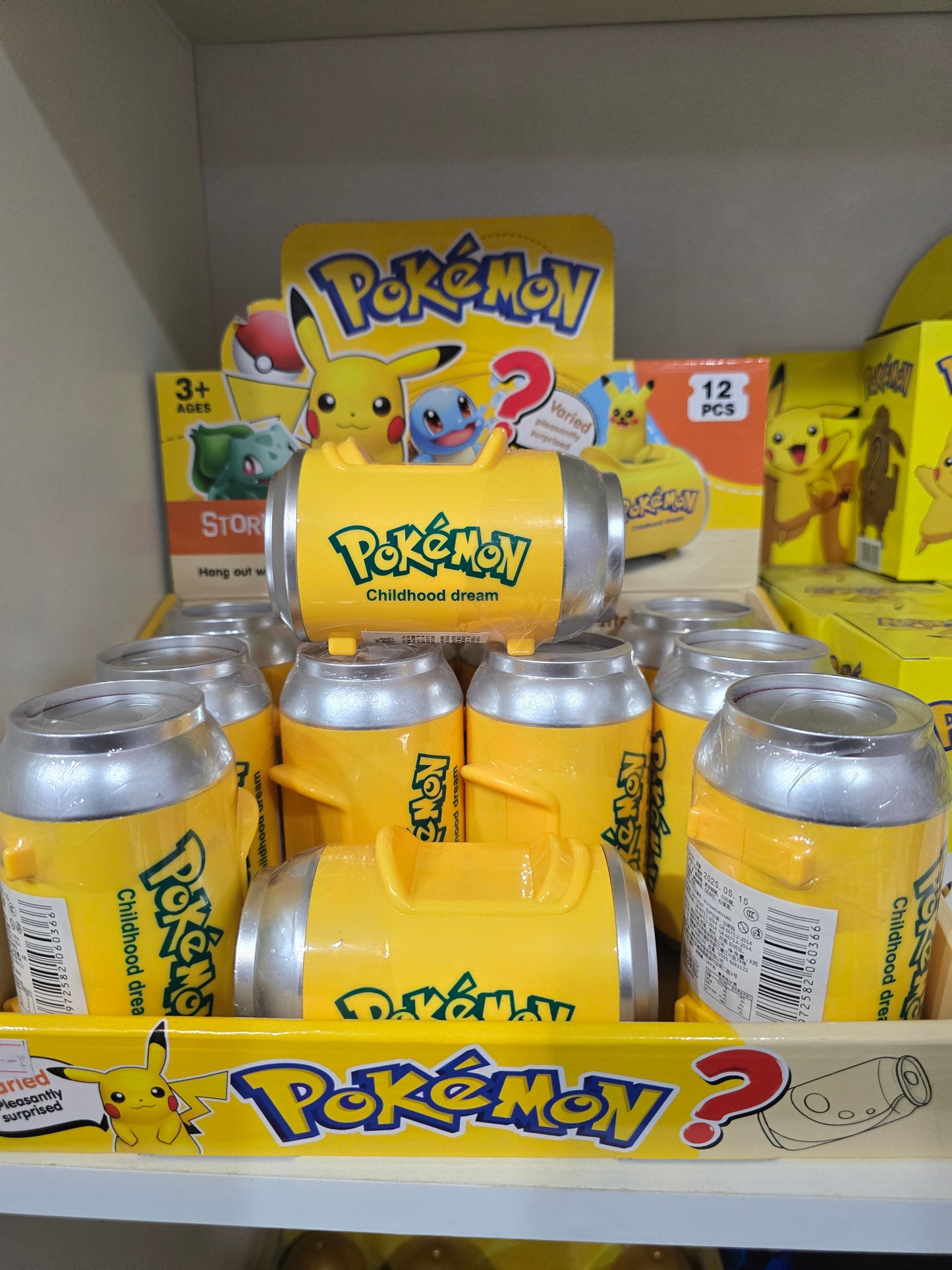 Sorpresa figura en lata pokemon