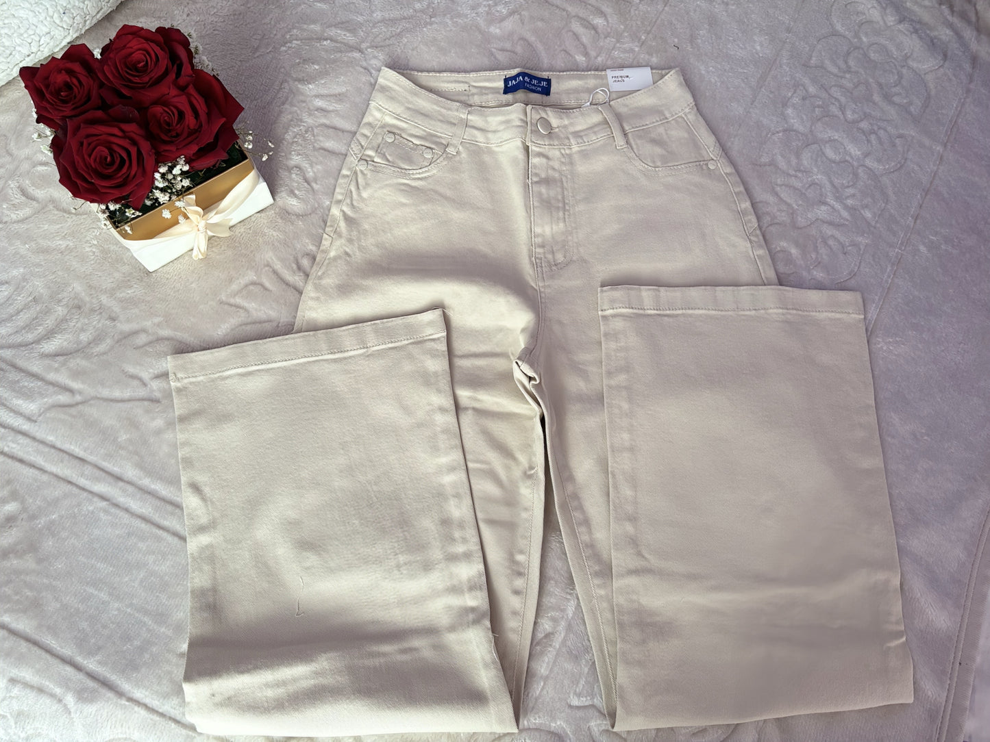 Pantalón Flare Beige